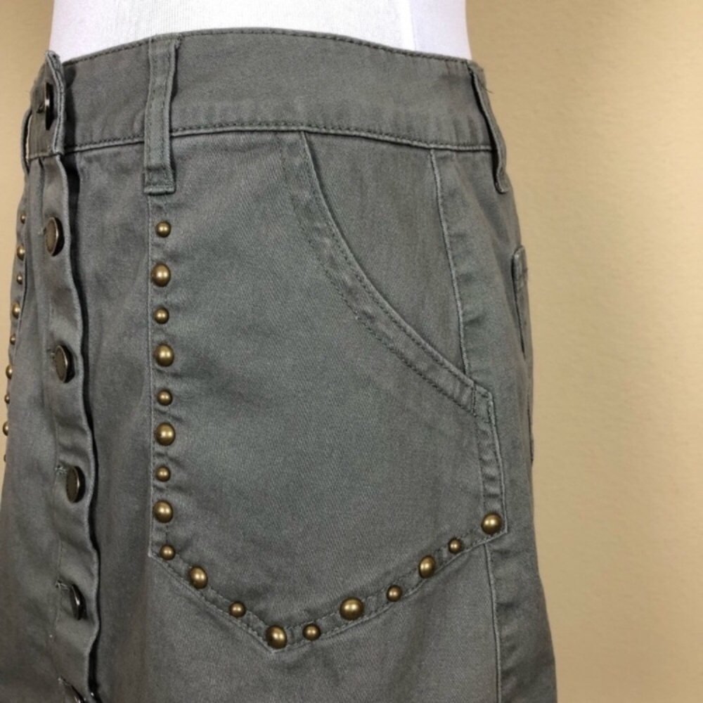 SOLD 🔴 $6 Clearance Jolt Studded Mini Skirt - Picture 5 of 8